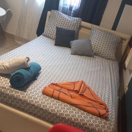 Apartamento Le Voyageur A 1 Mn Du Chu Sud Terre-Sainte, Saint-Pierre Exterior foto