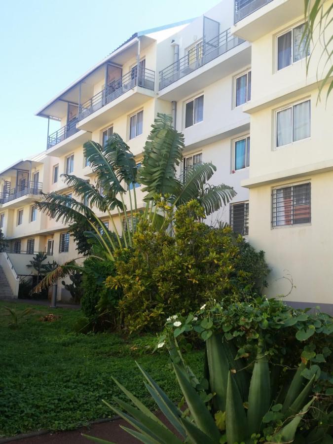 Apartamento Le Voyageur A 1 Mn Du Chu Sud Terre-Sainte, Saint-Pierre Exterior foto