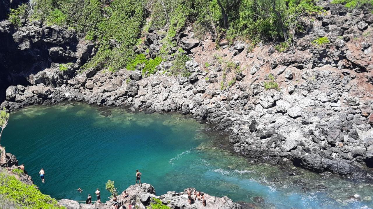 Apartamento Le Voyageur A 1 Mn Du Chu Sud Terre-Sainte, Saint-Pierre Exterior foto